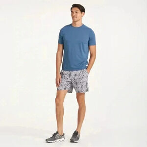 Vuori Men’s Trail 7” Short Size XL NWT Grey Shibori